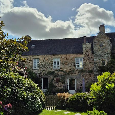 Gite De Charme Au Manoir Du Plessis-Quinquis Sainte-Seve Zewnętrze zdjęcie